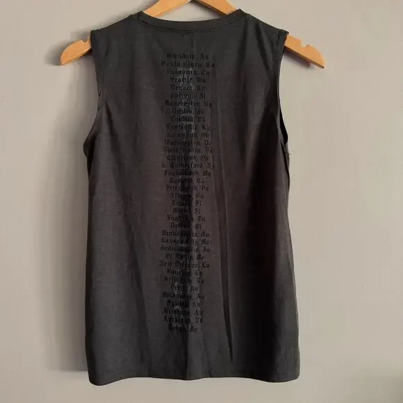Taylor Swift Reputation Tour Sleeveless Muscle Tee Tank Top Gray Snake Small - Picture 2 of 3
